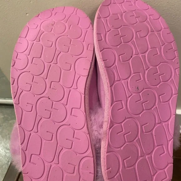 Slipper - Picture 4 of 4